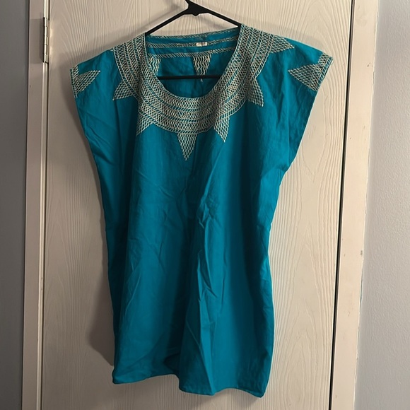 Turquoise Embroidered Tunic Top. Size Small - Picture 1 of 6